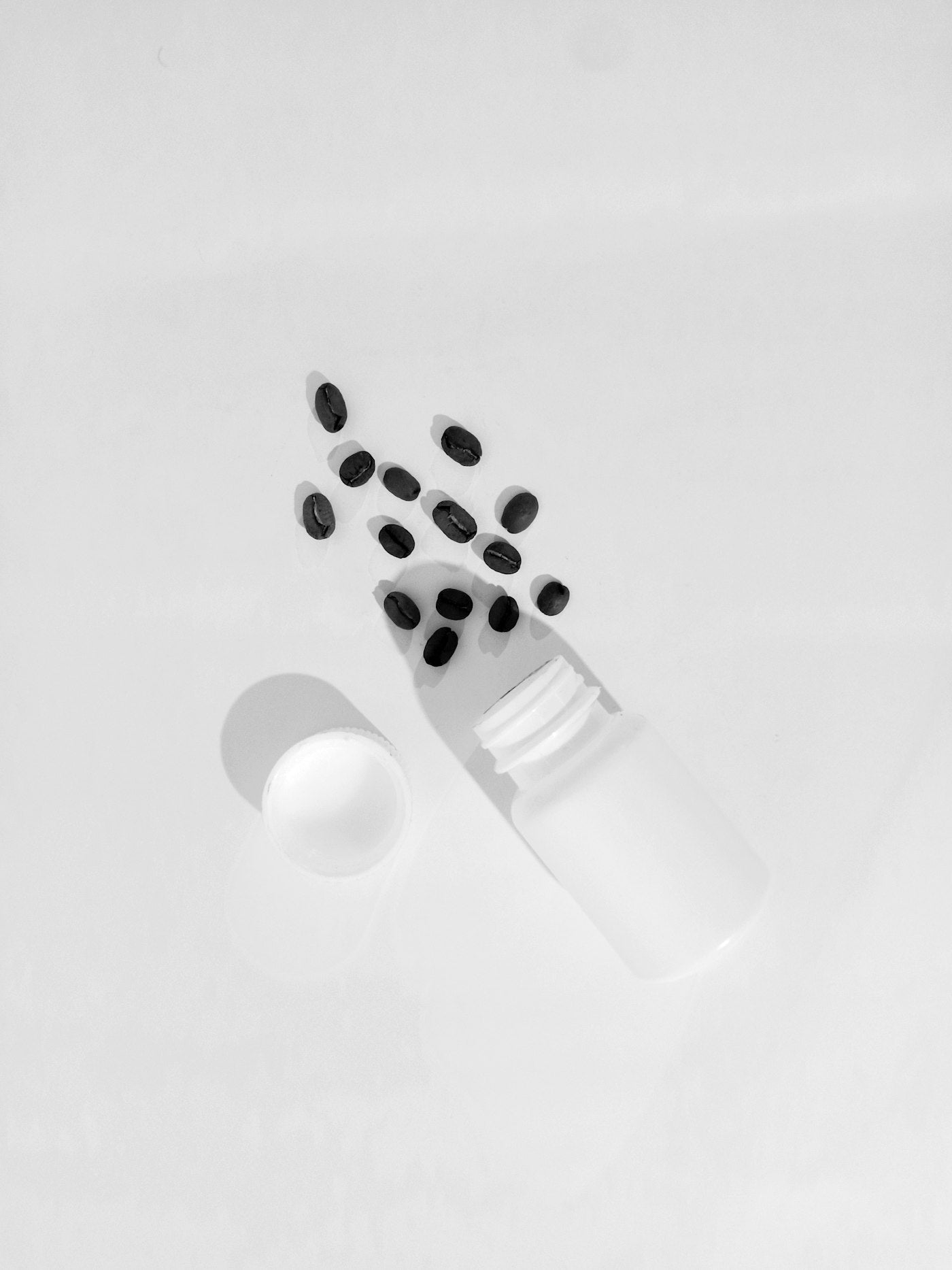 Oral pharmaceutical capsules representing orally active compounds